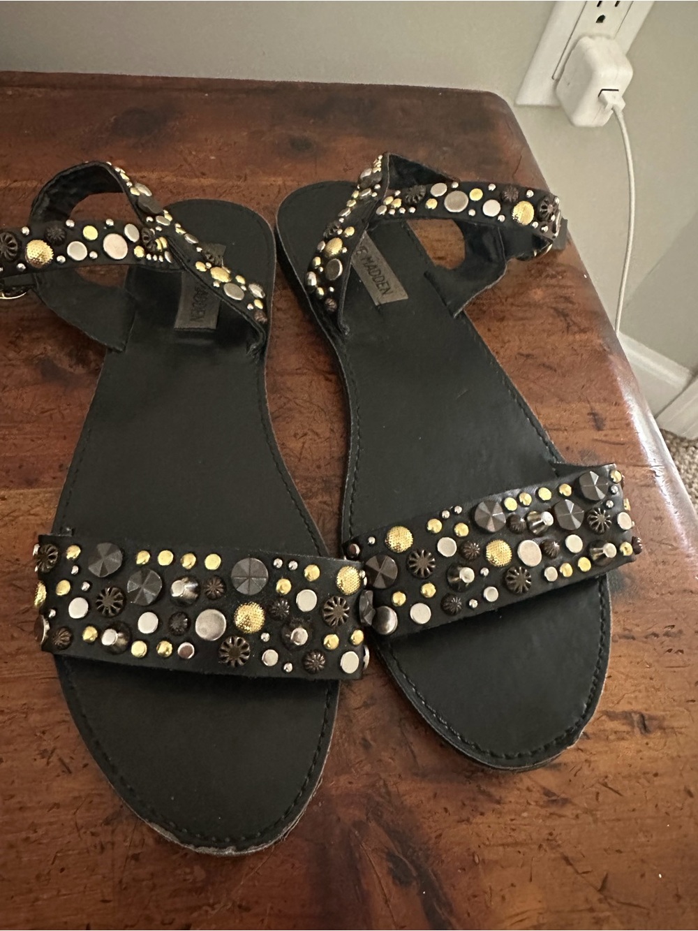 Steve Madden Studded Black Women's Flat Sandals Size 8